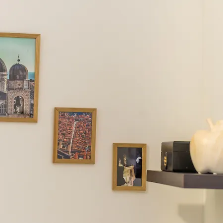 ゲストハウス The Point 3*